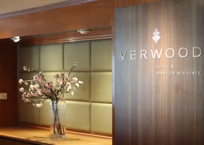 Verwood And Serviced ResidenceHotel Surabaya